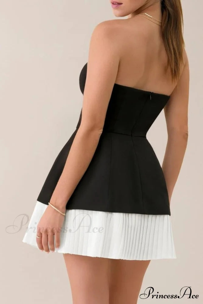 Black Strapless Graceful A-Line Pleated Minidress S Dresses