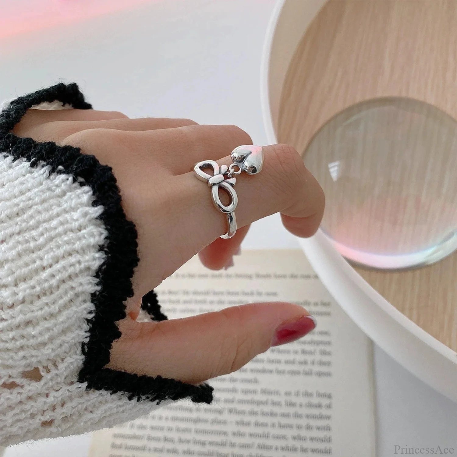 Bow Affection Pendant Gothic Circle sliver02