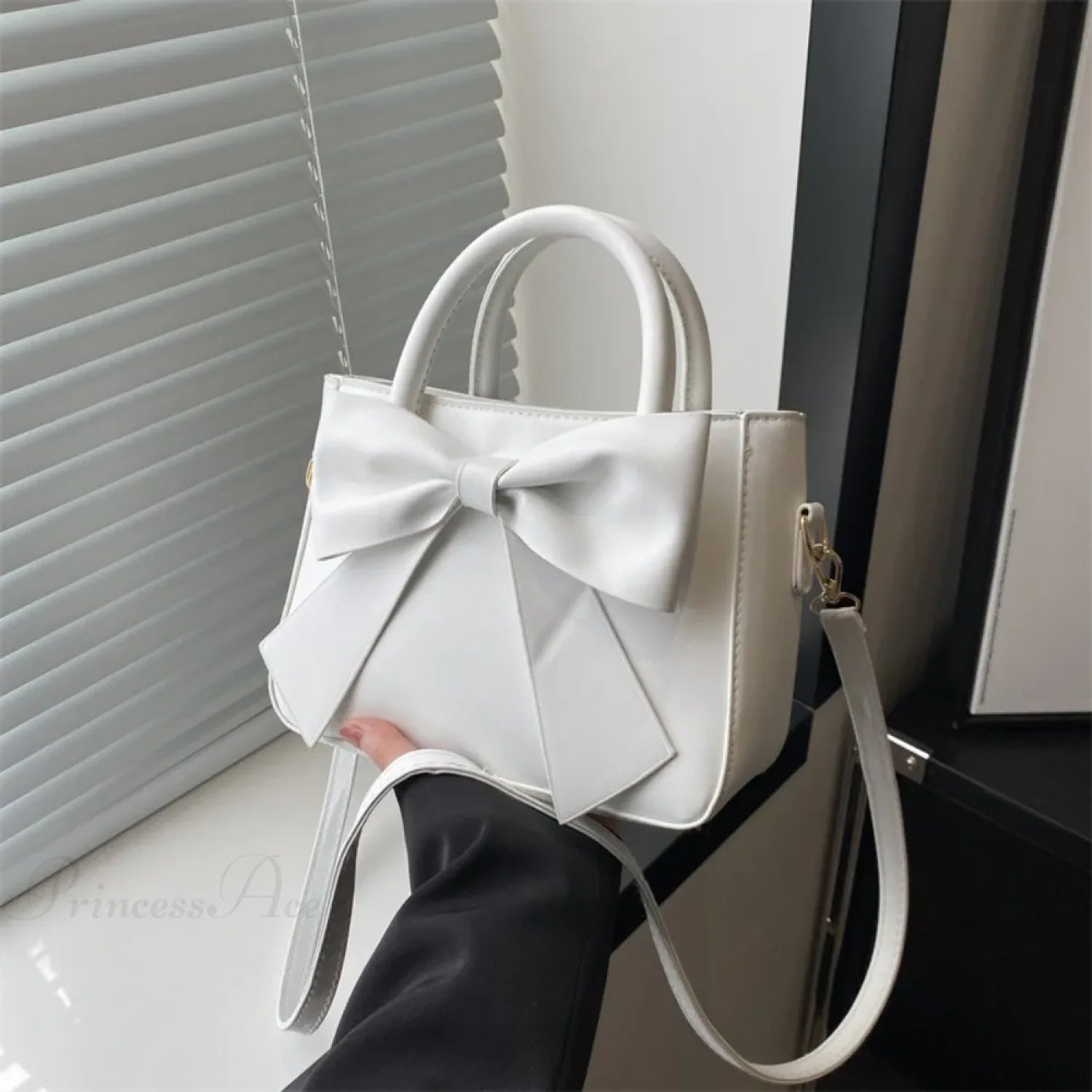 Bow PU Leather Solid Underarm Handbag White handbag-250126