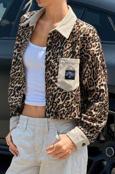 Cordmantel mit Knöpfen und Leopardenmuster