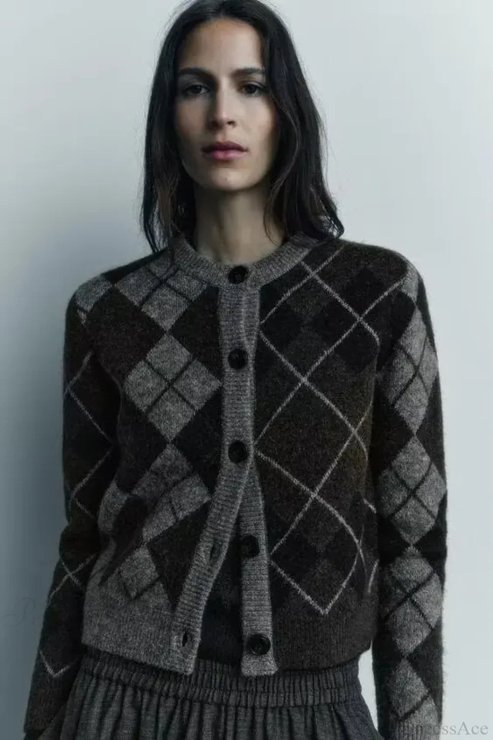 Comfortable Diamond Pattern Round Neck Cardigan black / S