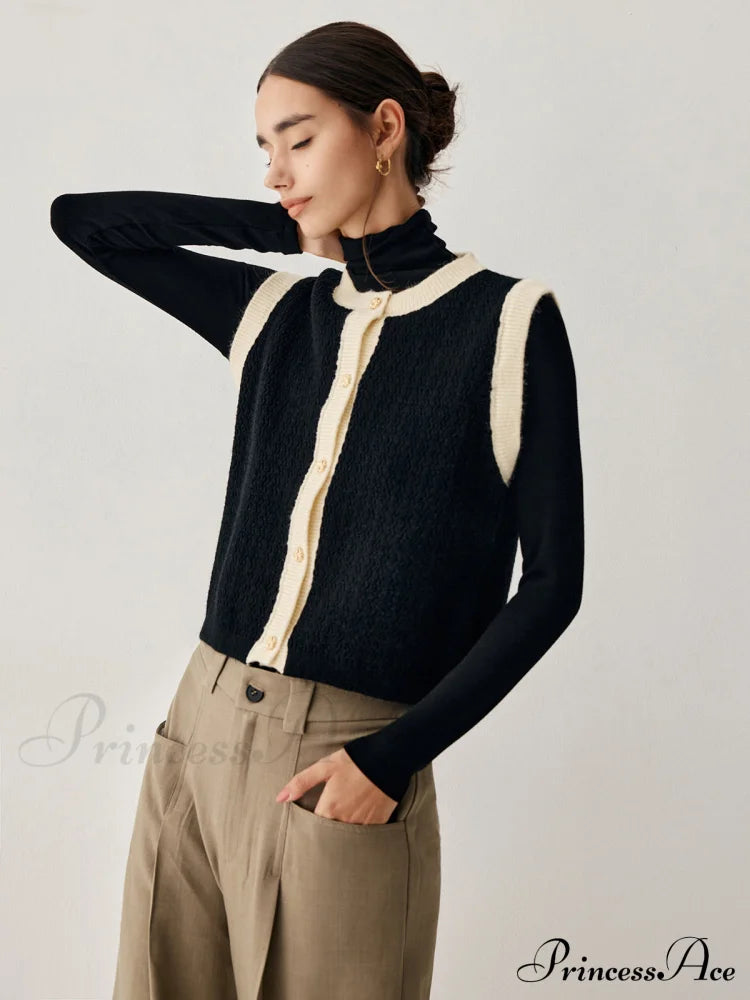 Contrast Trim Graceful Knit Vest Sweaters-L