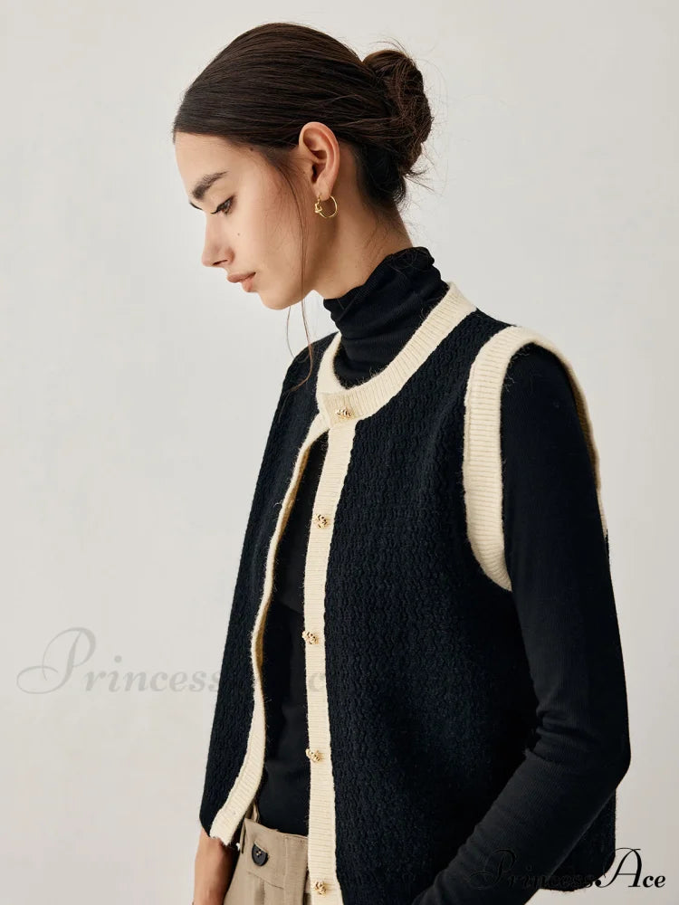 Contrast Trim Graceful Knit Vest Sweaters-L