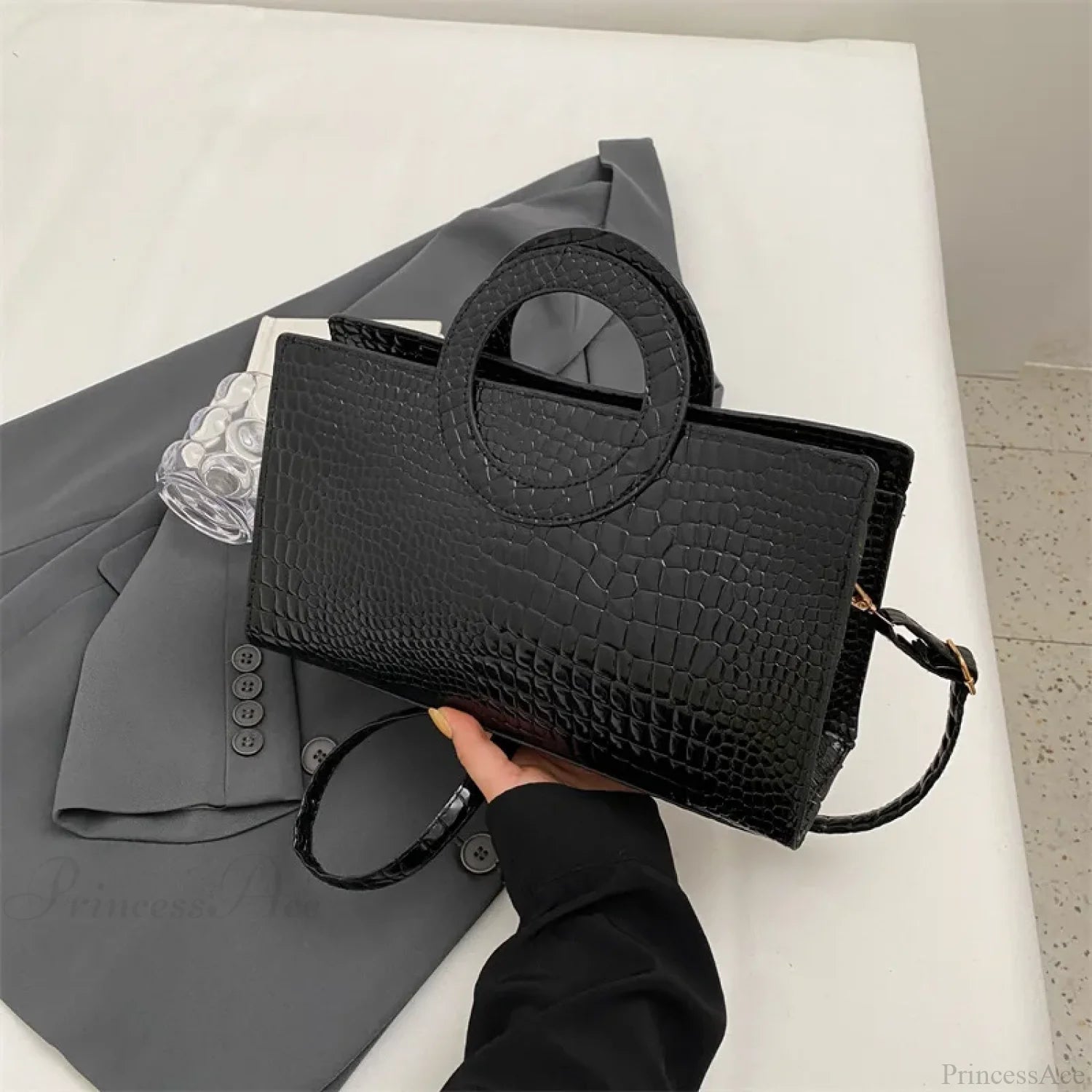Crocodile Pattern PU Leather Crossbody Handbag Black handbag-250126
