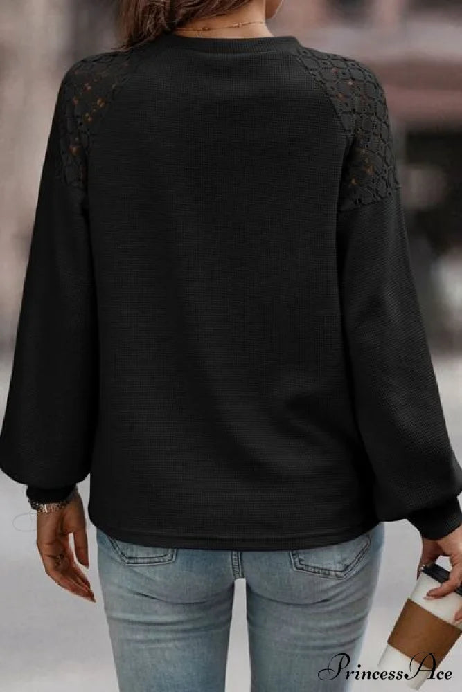 Cutout Round Top Arm With Lantern Neck