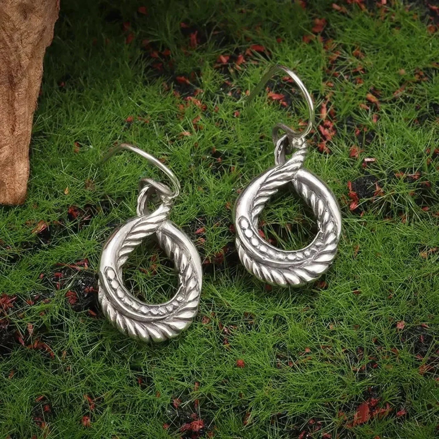 Dark Black Skull Awl Rock Declaration Earring color38