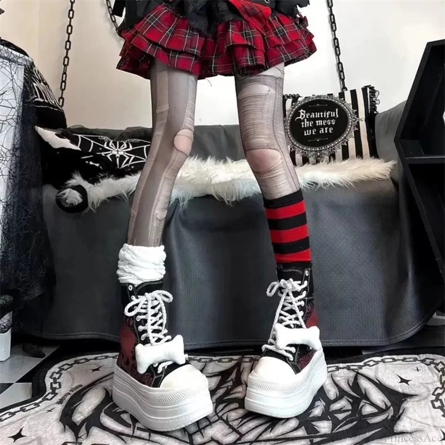 Dark Net Leather Bulky Sneaker Red / 35