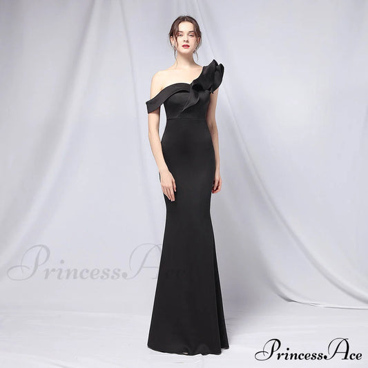 Delana Formal One Charming Shoulder Satin Dress Black / S S.o. Long Dresses