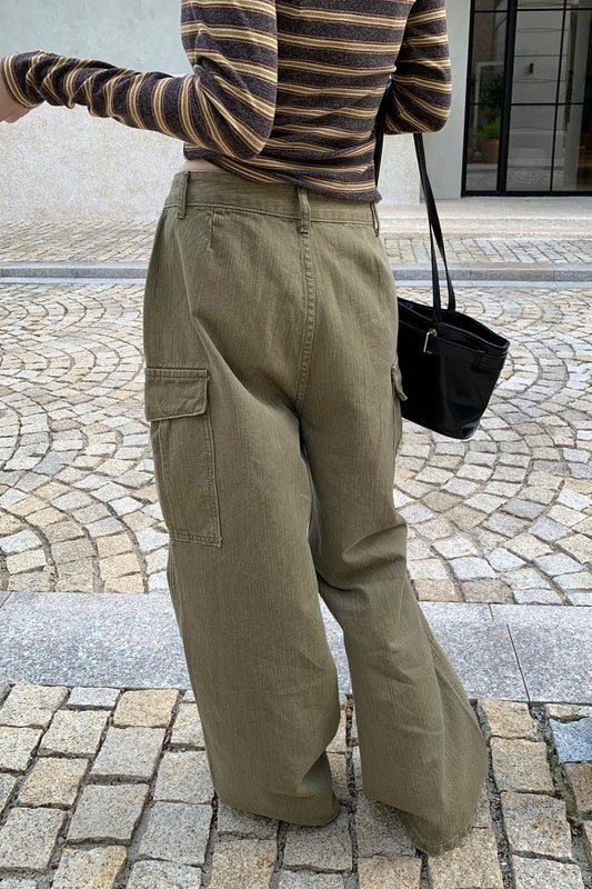 Textured Cargo Bootcut Casual Jeans