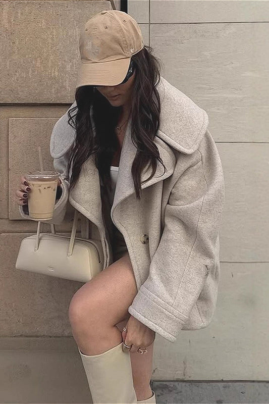 Vintage Wollmantel mit festem Kragen und langen Ärmeln