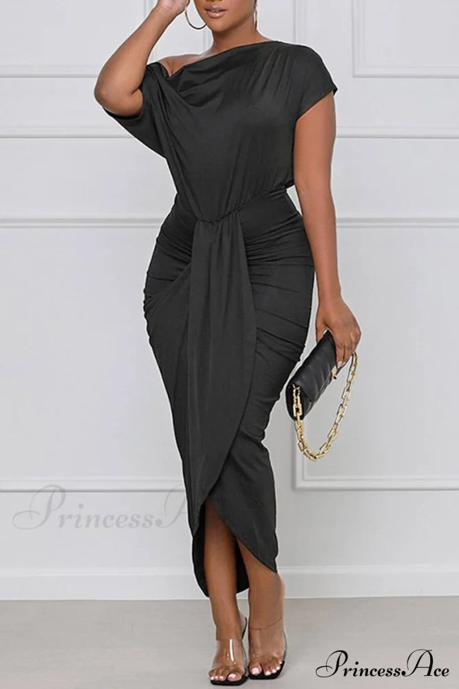 Elegant Pleated One-Shoulder Dress Black / S Midi Dresses