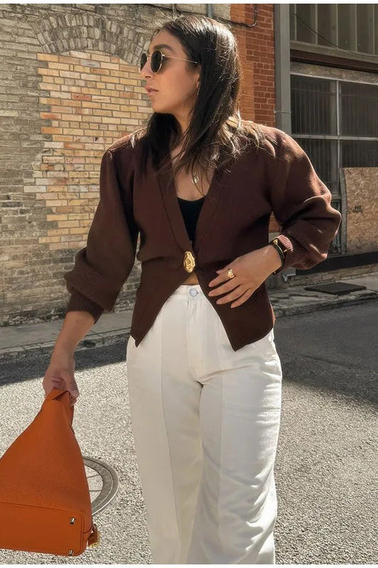 Strickjacke mit V-Ausschnitt und Knöpfen