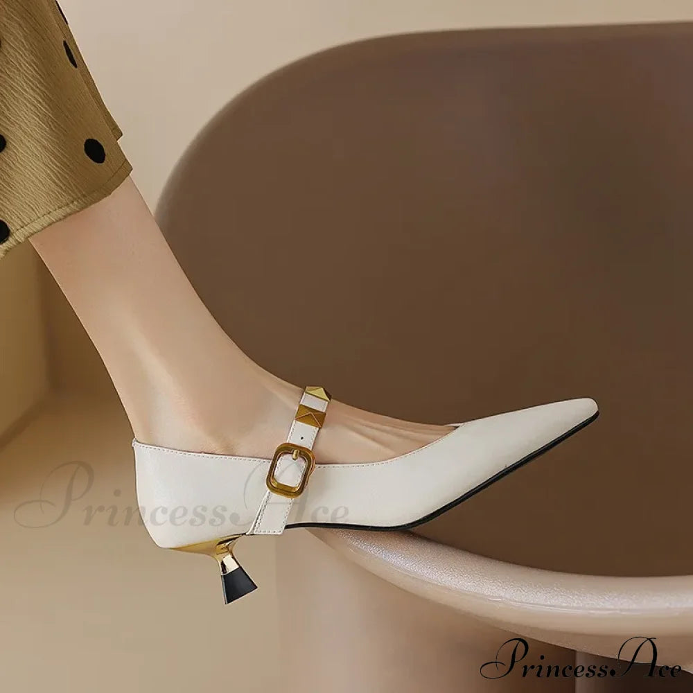 Fashion Fall Pointed Shallow Mouth Rivets Professional Temperament Low Heel Pump