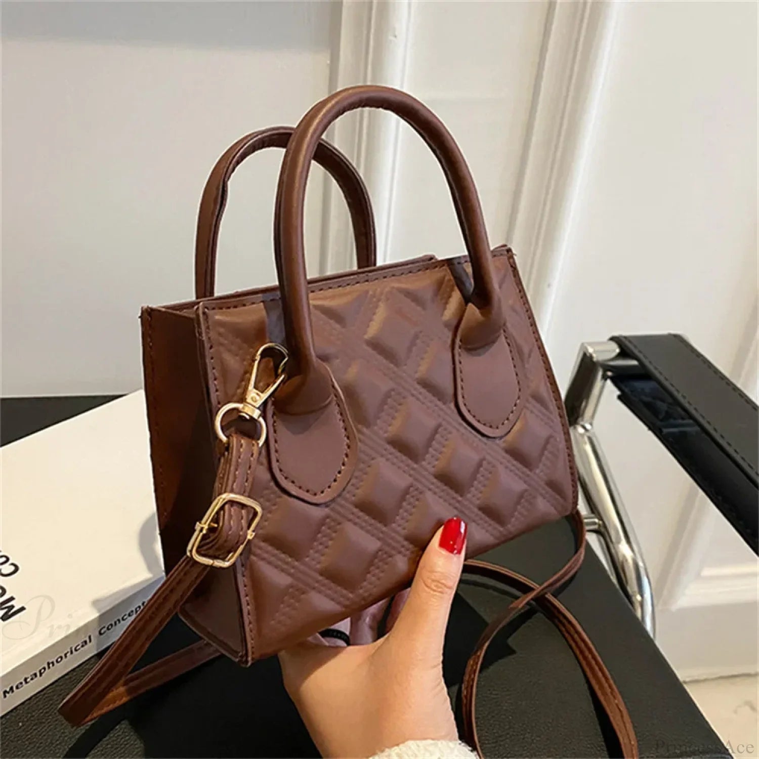 Fashion Retro PU Small Square Crossbody Handbag Coffee-17x13x7.5cm handbag-250126