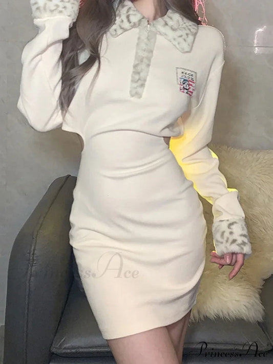 Chaîne de ventre gracieuse et ornée de fausses perles