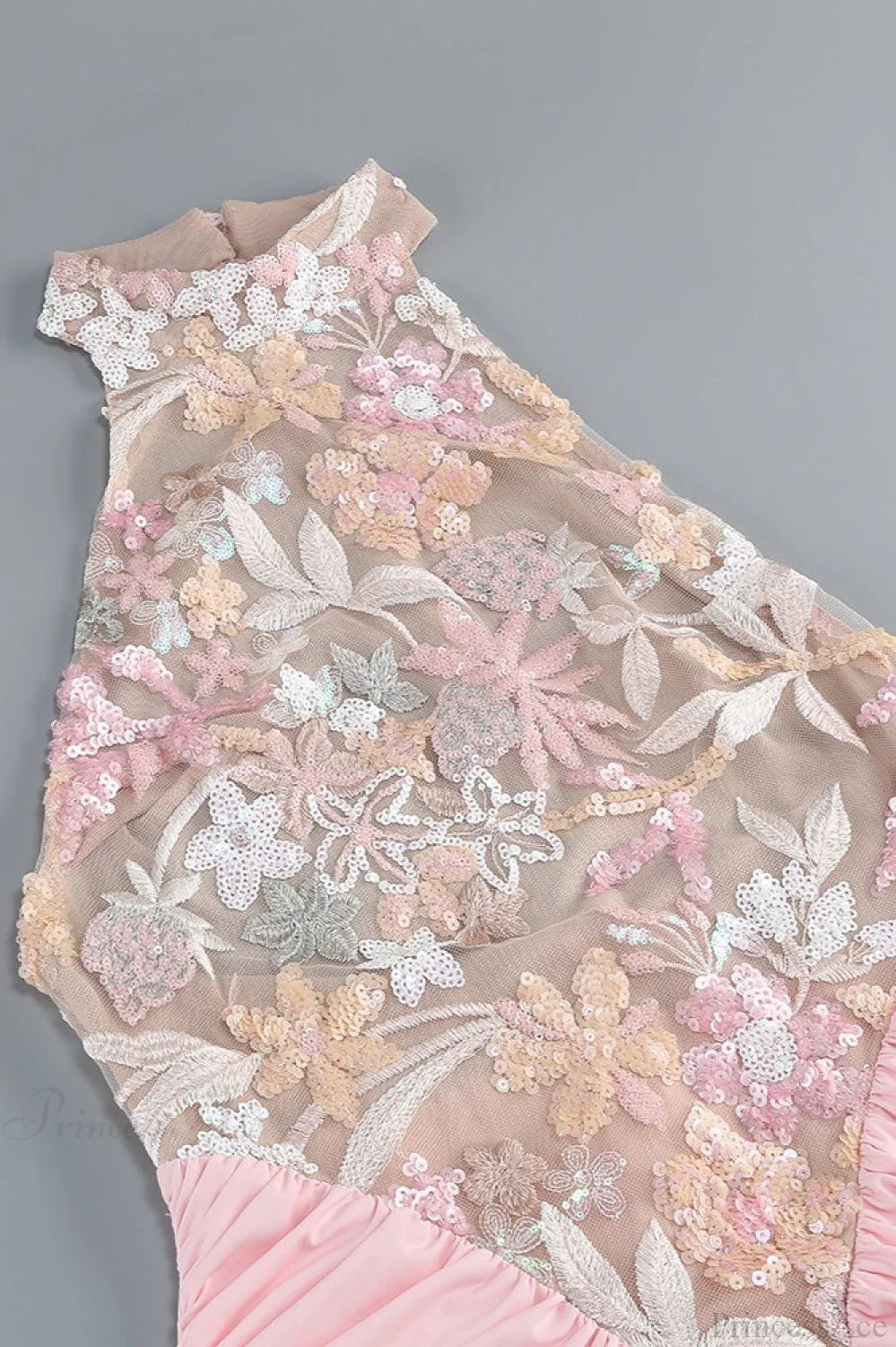 Fitted Embroidered Halter Sleeveless Wedding Dress