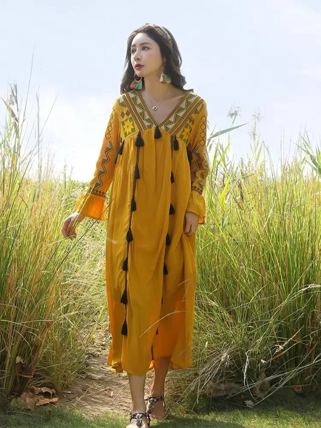 Flare Sleeve Tassel Vintage Style Floral Boho Dress bohodress-250126