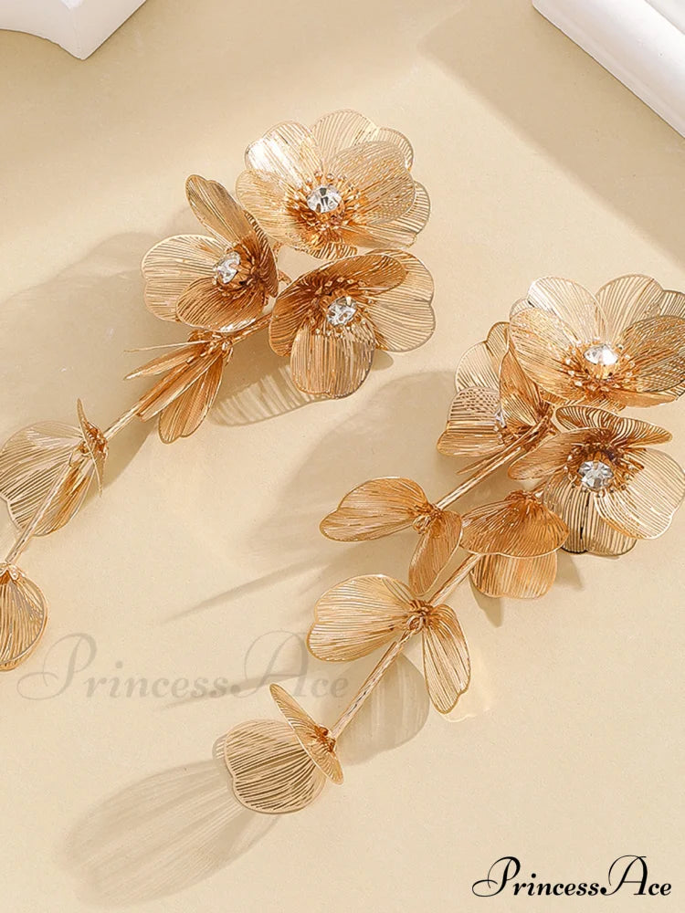 Floral Decor Graceful Fringed Earrings