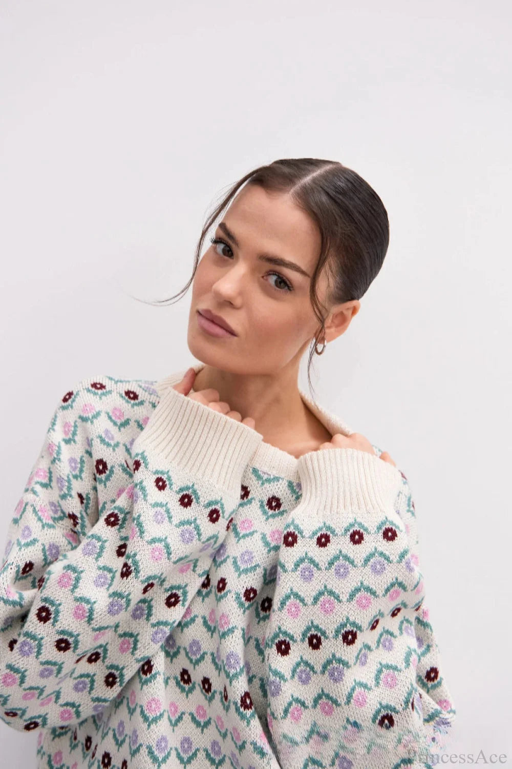 Floral Jacquard Crew Neck Knit Sweater