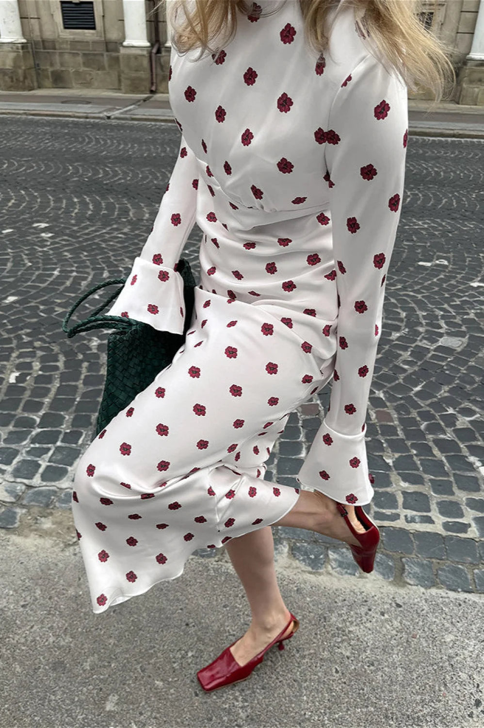 Floral Round Neck Flare Sleeve Fitted Maxi Dress