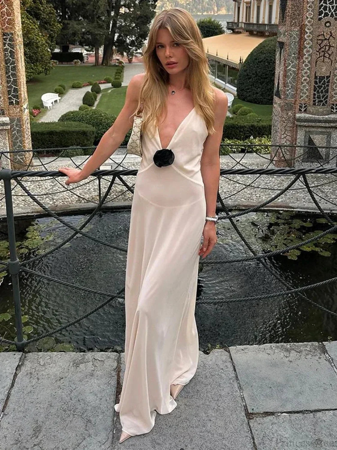 Flower Deep V-Neck Maxi Party Dress Partydress-241208