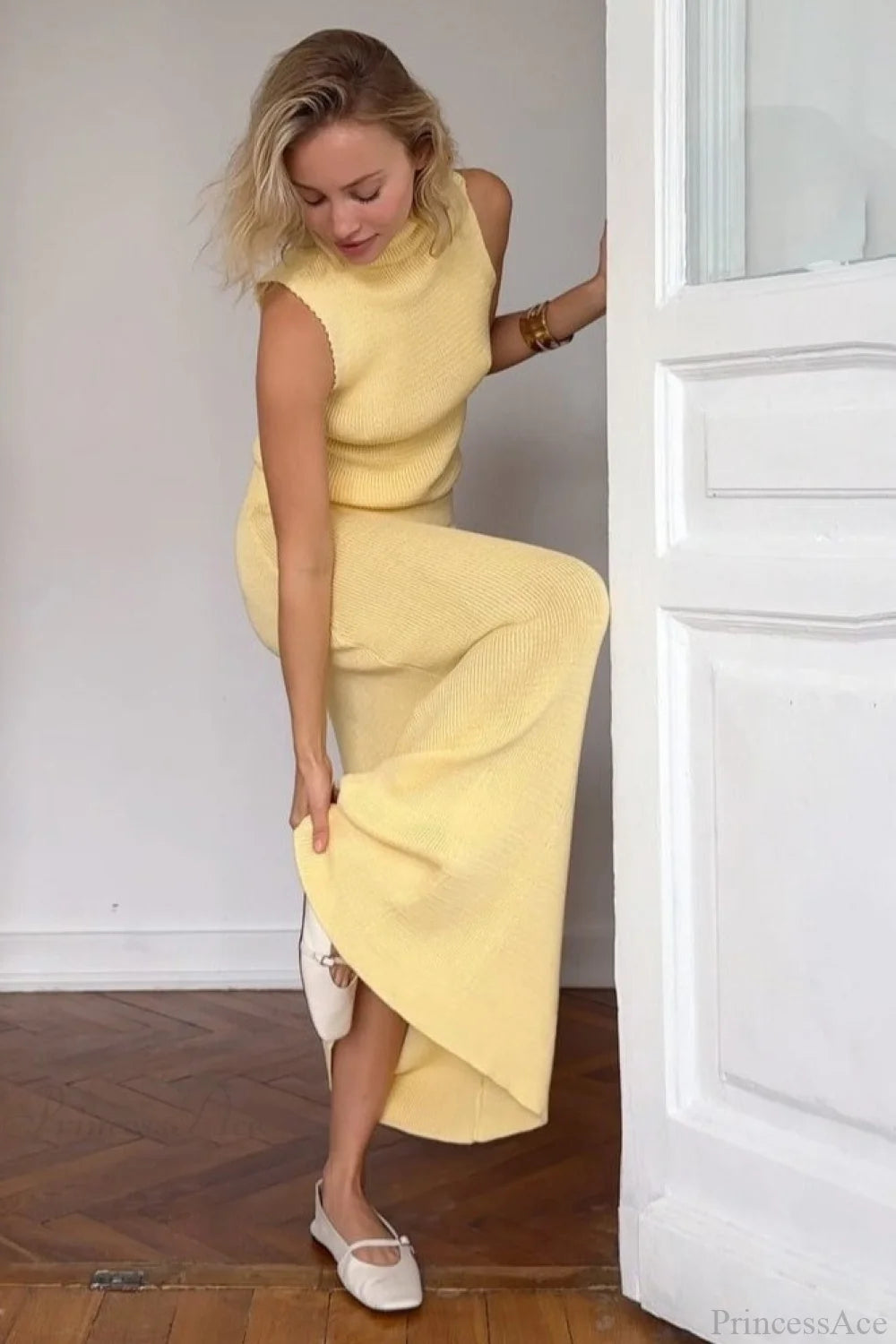 French-Style Sleeveless Turtleneck Cotton Wool Blend Two Piece Set Yellow / S