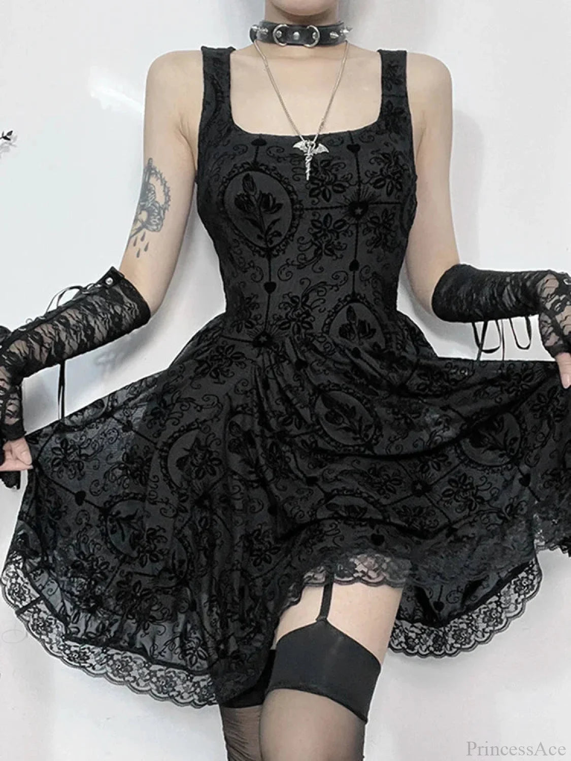 Gloomy Cravat Lace Hem Tiny Dress