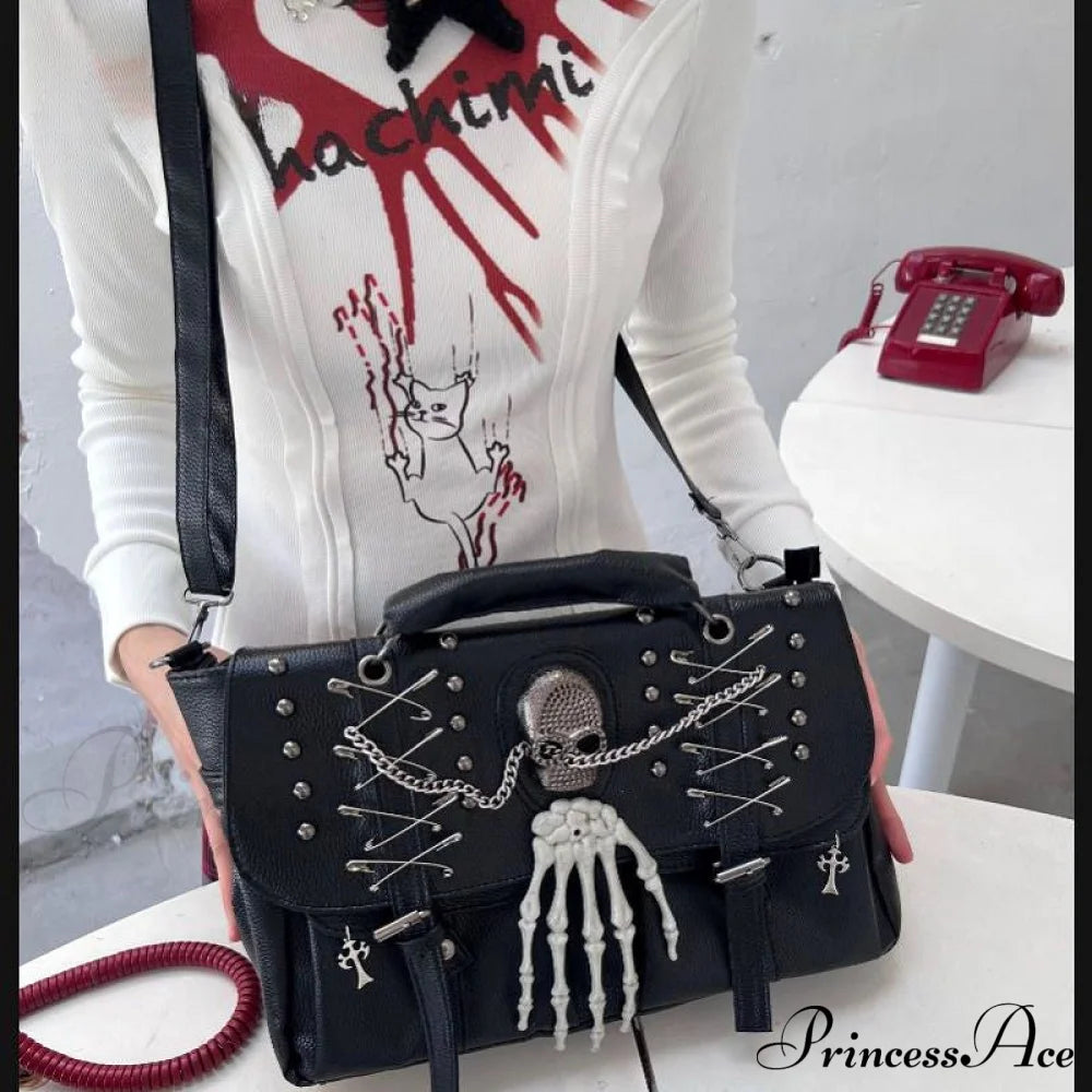 Gothic Lolita Harajuku Punk One Shoulder Y2K Rivet Chain Skull Bag Halloween