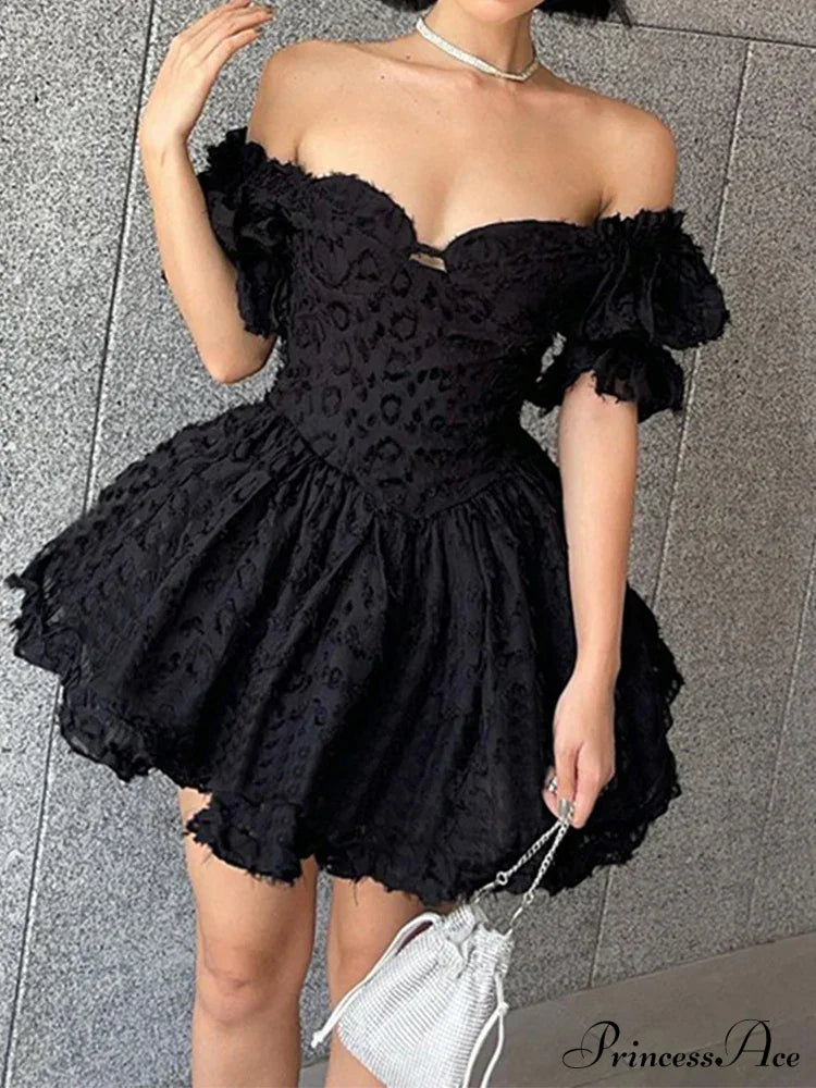 Gothic Lolita Women’s Vintage High Waist Black Ball Gown Goth Puff Sleeve V-Neck Dress