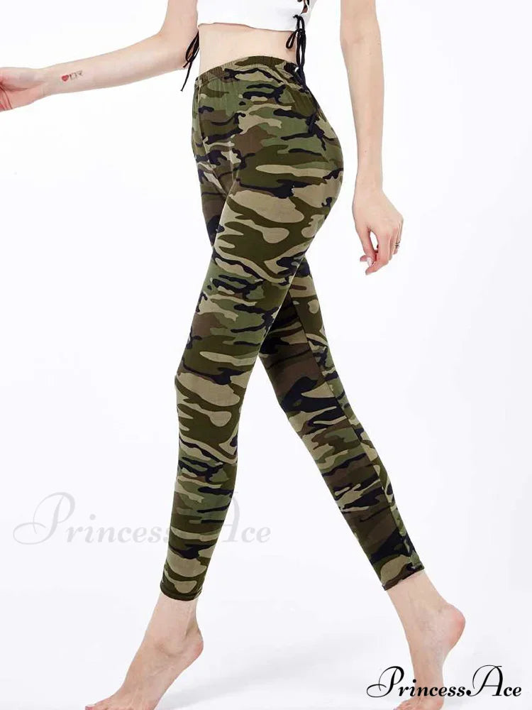 Graffiti Floral Patterned Print Elastic Design Leggings Army Green / S