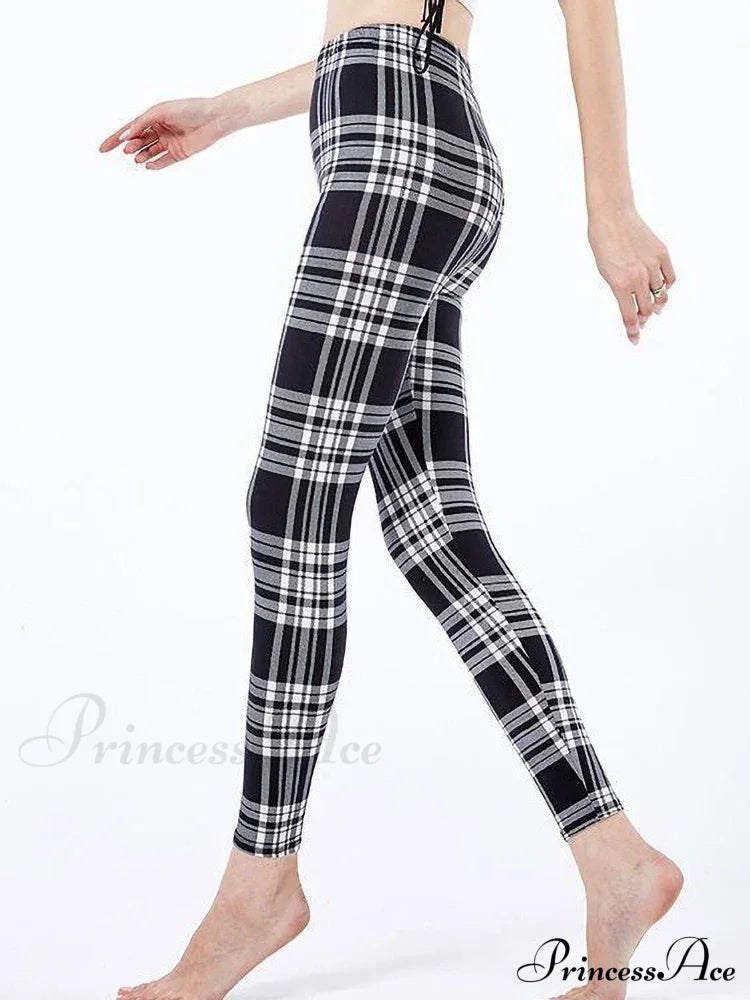 Graffiti Floral Patterned Print Elastic Design Leggings White / S