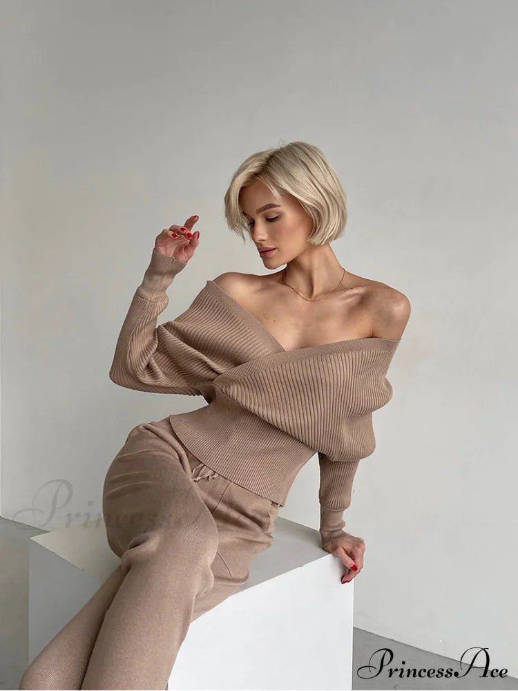 Hala Elegant Knitted Set