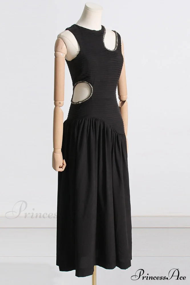 Jolie Abstract Stylish Cut-Out Midi Dress