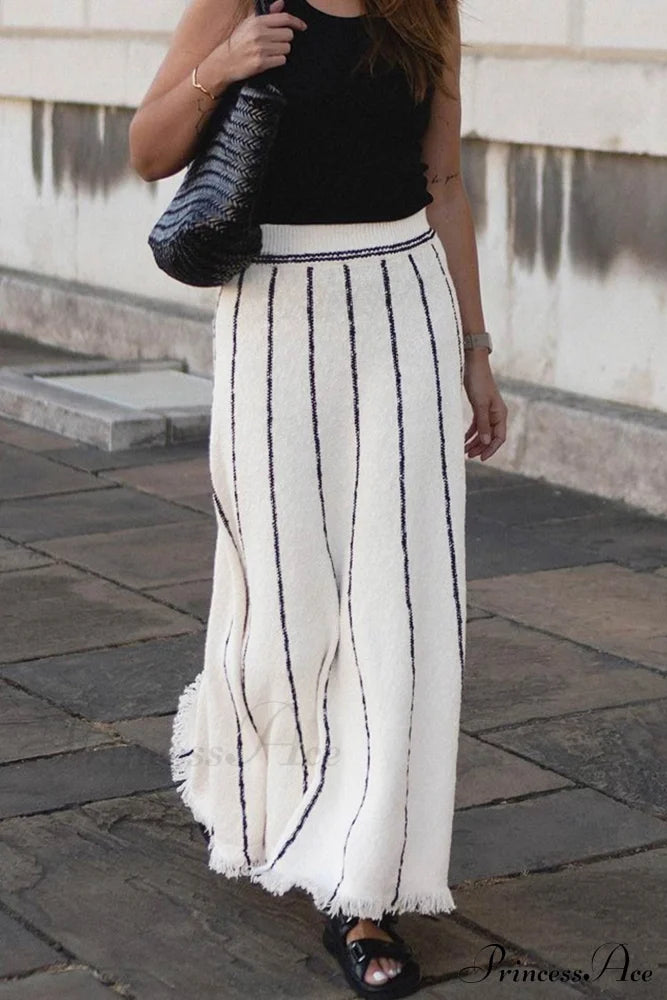 Knit With Fringe Hem Skirt Stripes White / L Skirts