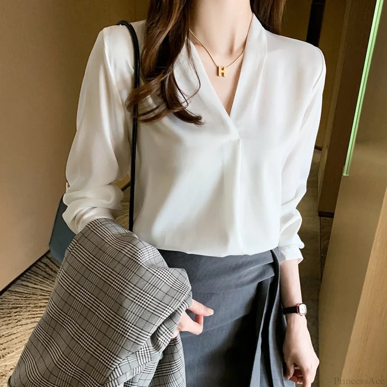 Korean Style V-neck Loose Chiffon Office Blouse blouse-250126