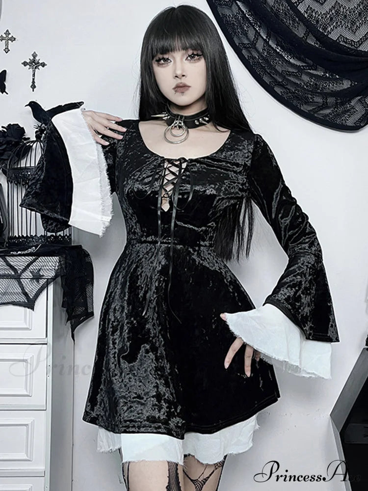 Lace Up Velvet Queen Renaissance Medieval Witch Vintage Cosplay Party Costume Dress Halloween