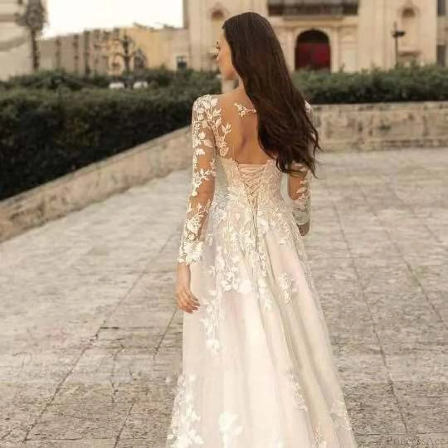 Long Sleeve Backless Wedding Dress weddingdress-250223
