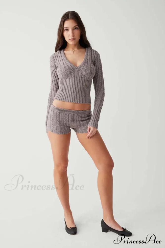 Long Sleeve Knitted V-Neck Graceful Hooded Sweater And Shorts Set Sweaters-L