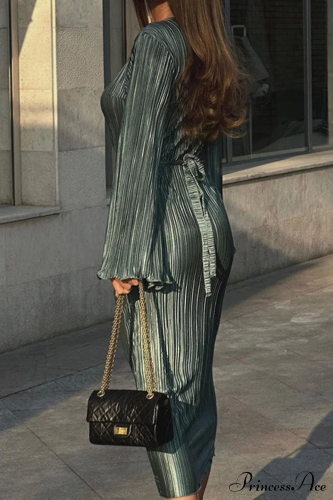 Long Sleeve Pleated Flares Dress With Tie-Waist Green / L Midi Dresses