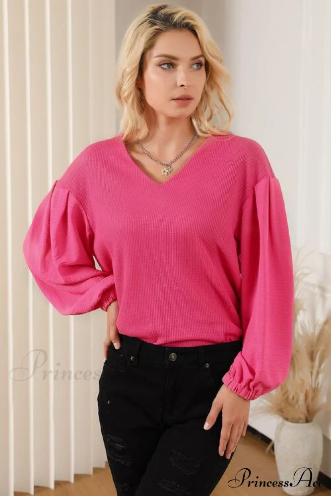 Long V-Neck Arm Waffle-Knit Blouse