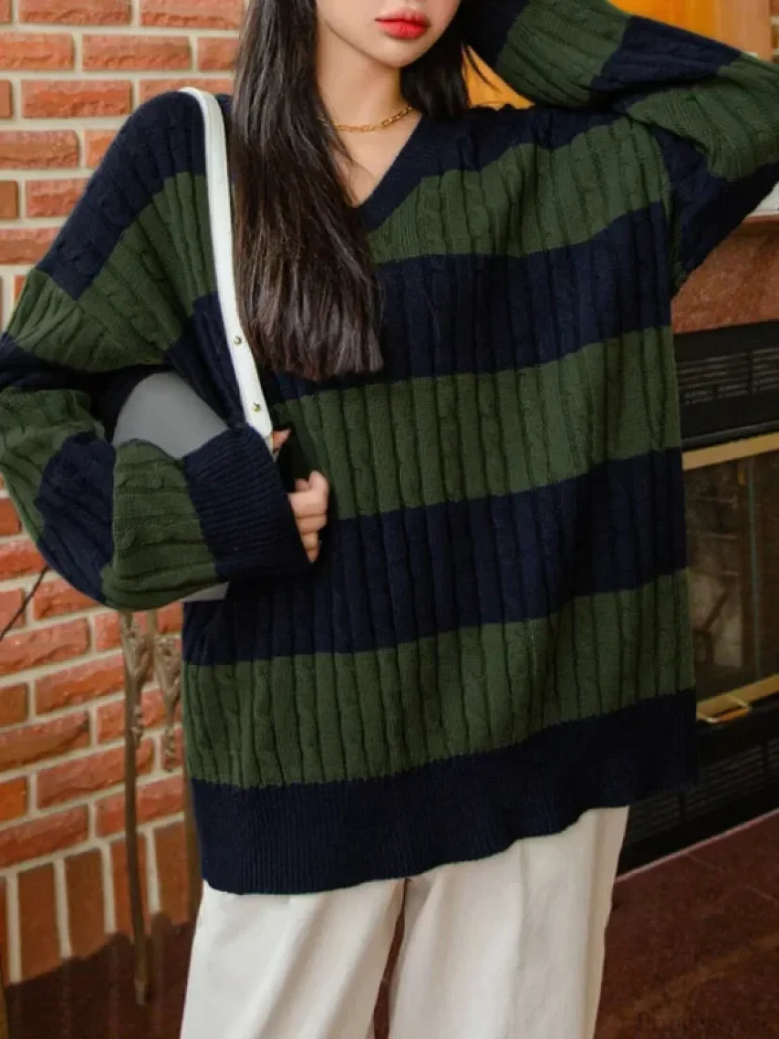 Loose Knit V-neck Vintage Pullover Sweater Army Green / S