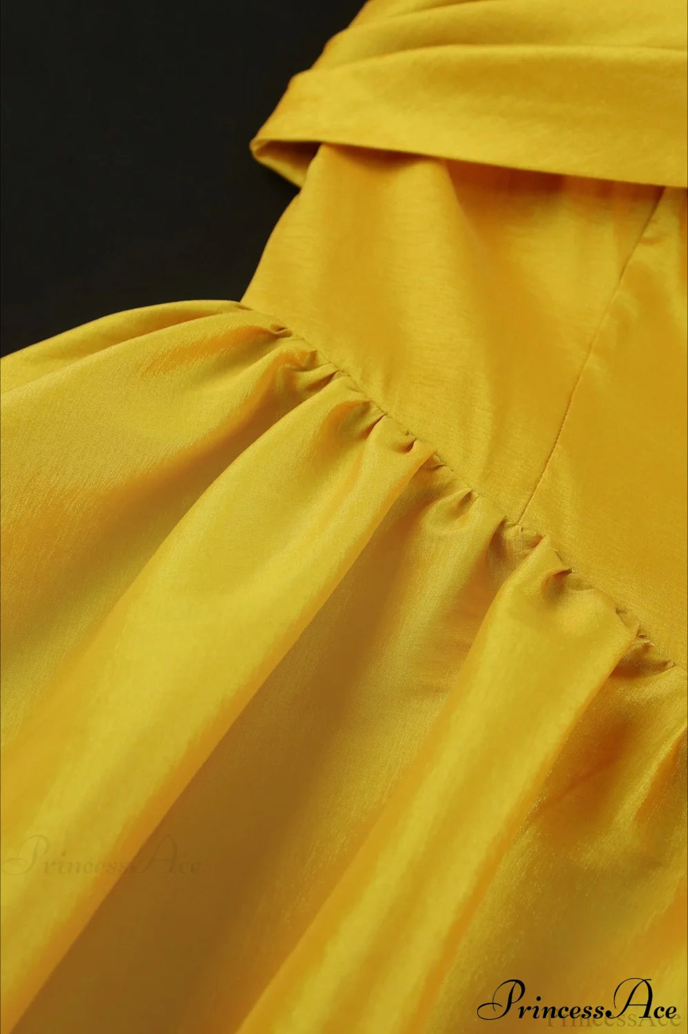 Luxury Gold Appliqué Spaghetti Strap Party Dress