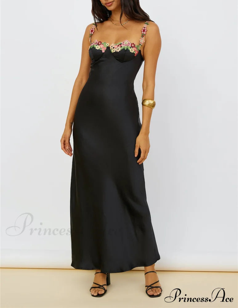 Magnetic Forces Flower Charming Embroidery Maxi Dress Black Dresses