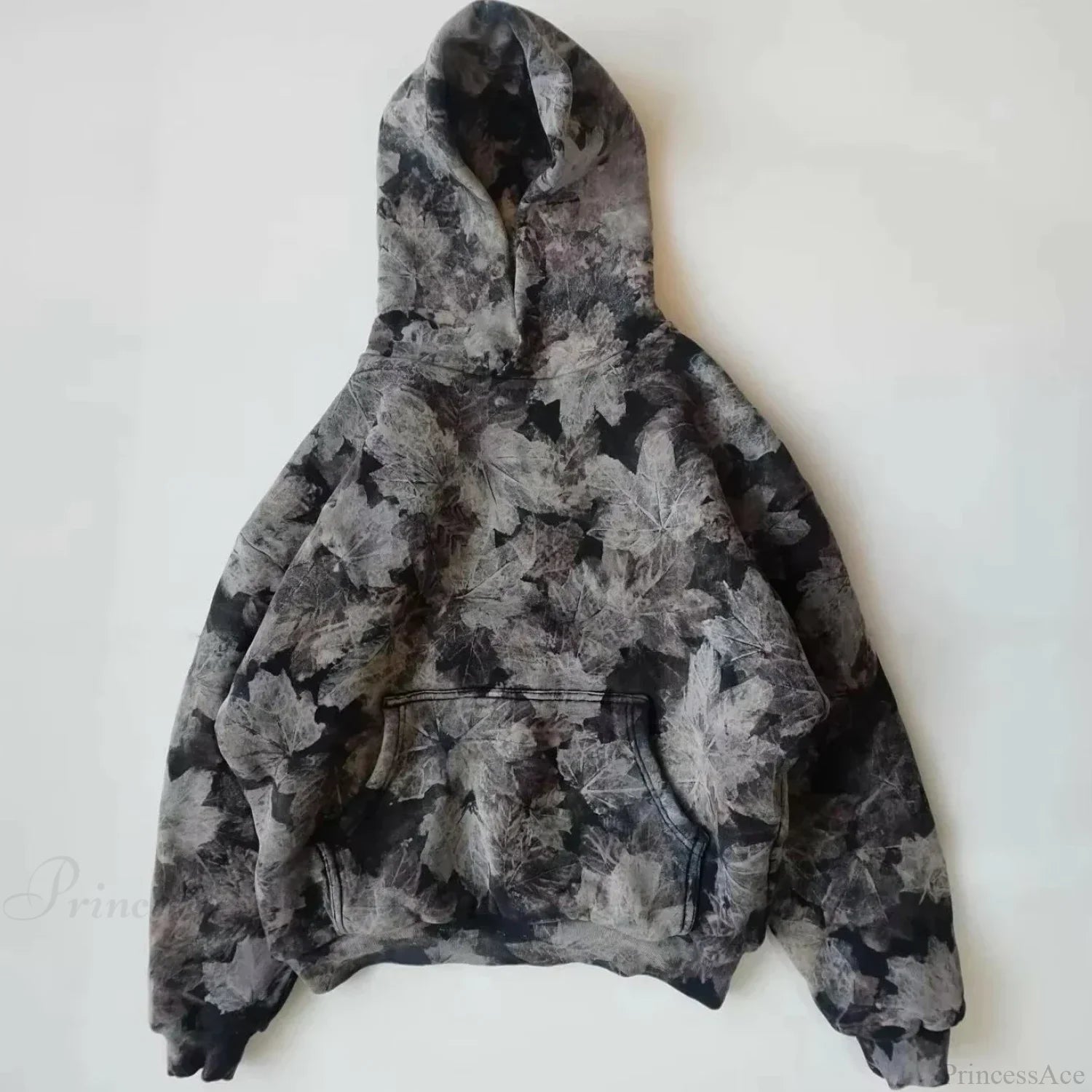 Maple Leaf Graphic Pullover Hoodie Black / S