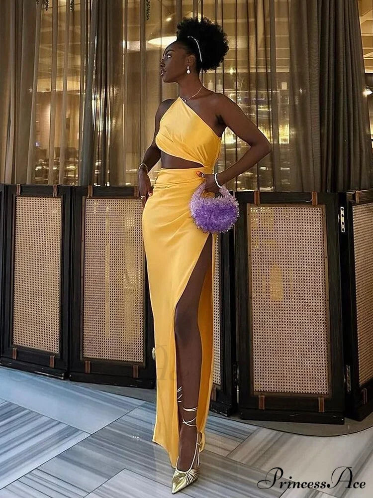 Maria One Stylish Shoulder Maxi Dress