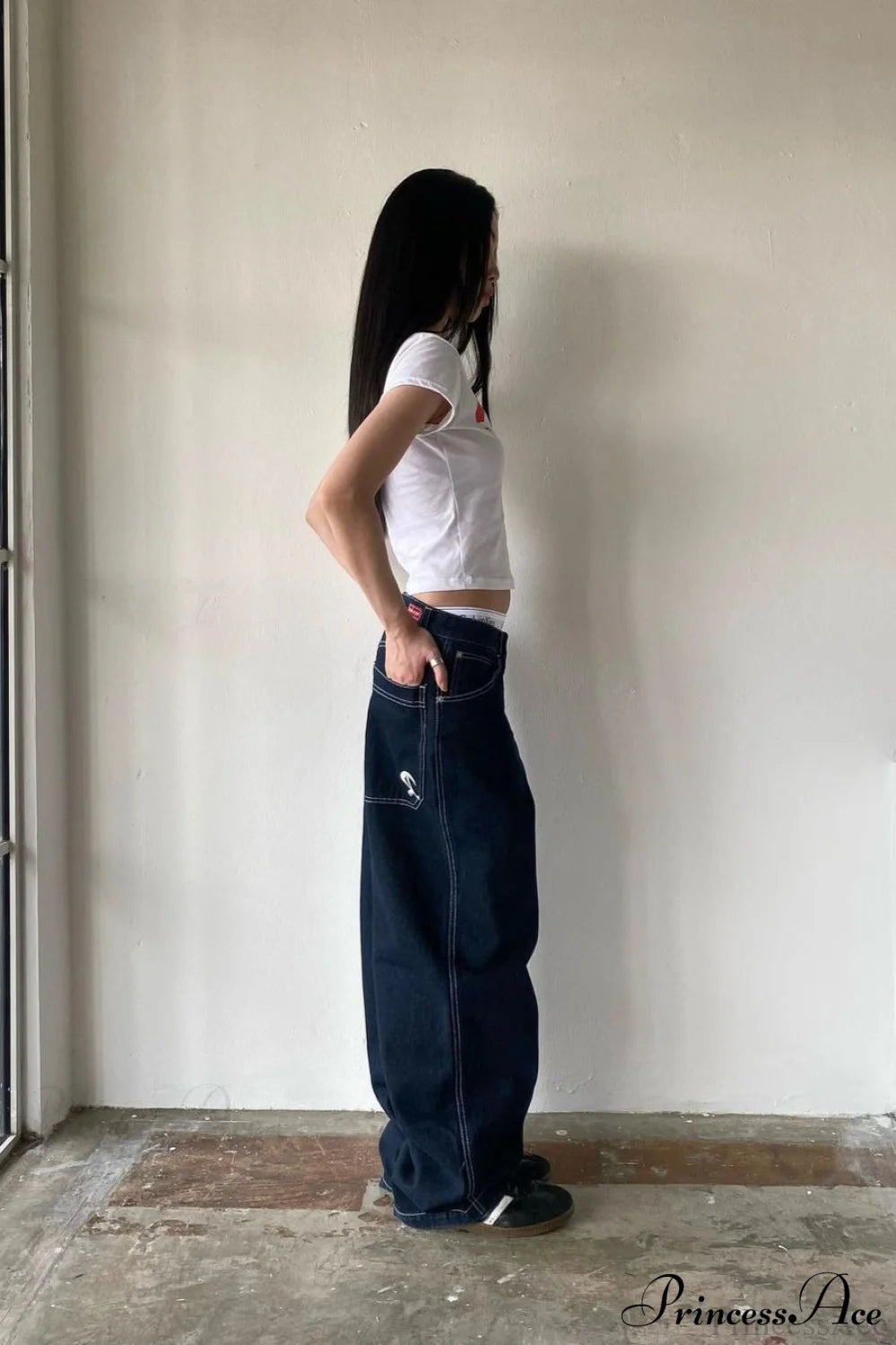 Minimalist Pocket Embroidery Relaxed Wide Leg Jeans