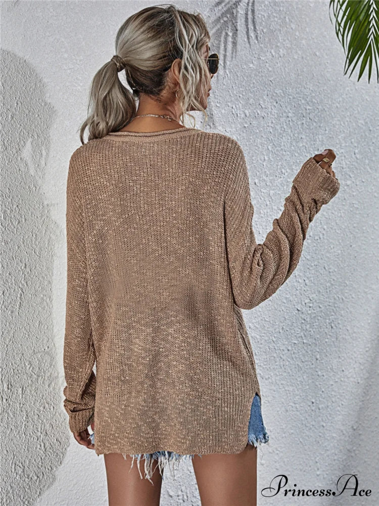 Neck Knit With Notched Top Slit