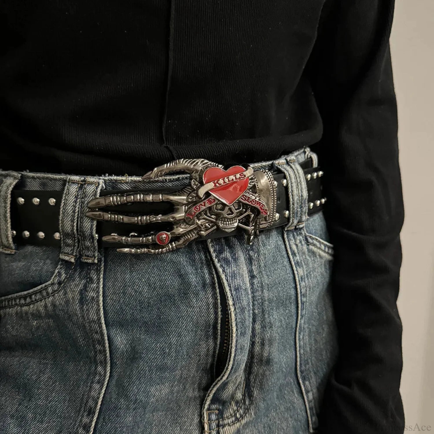 Neutral Gothic Skull Rivet Belt red / 113cm