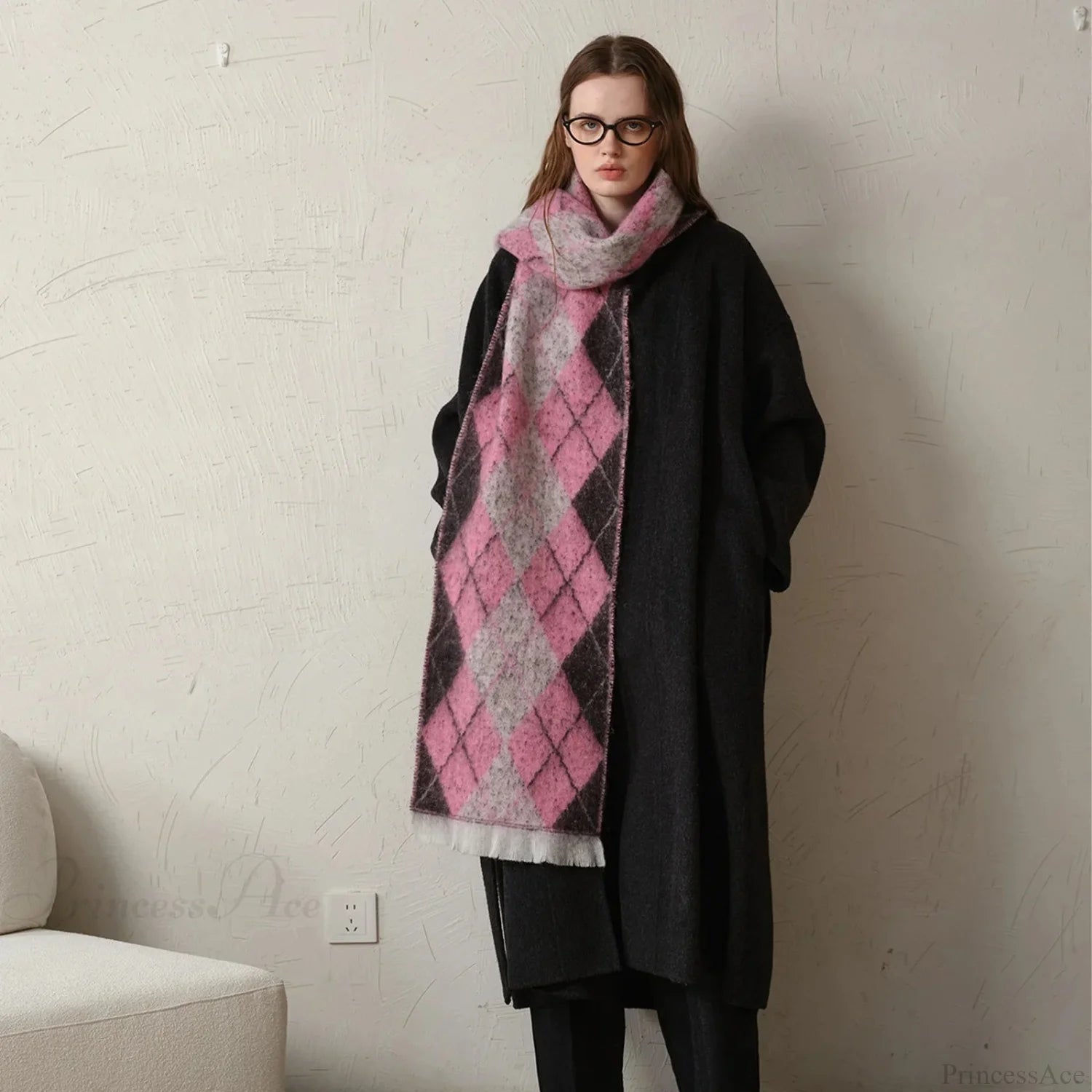 New Retro Argyle Jacquard Plaid Warm Neck Scarf For Autumn Winter 2024 Pink And White / L210Cm