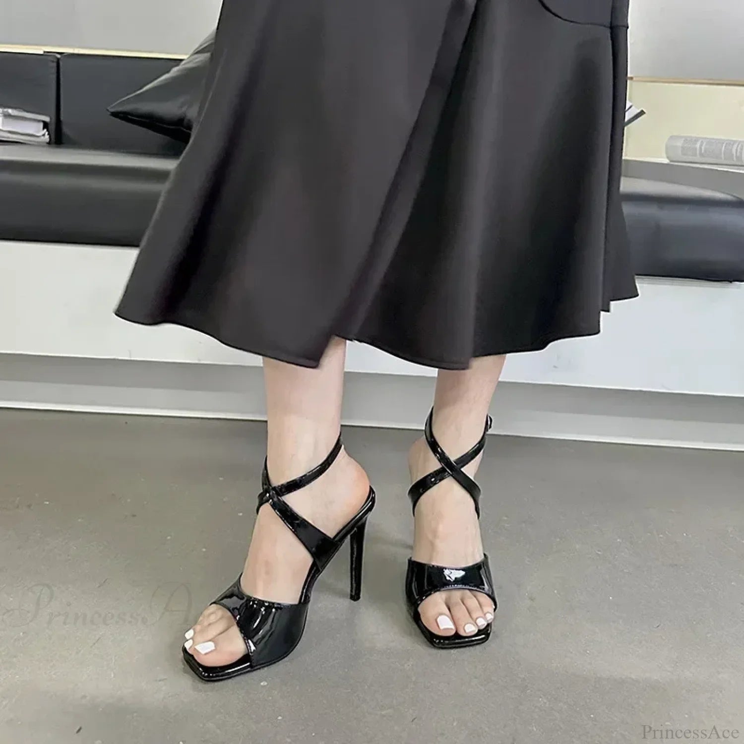 2024 New Shiny Leather 10Cm Thin High Heels Sandals Peep Toebuckle Strap Party Stripper Heel